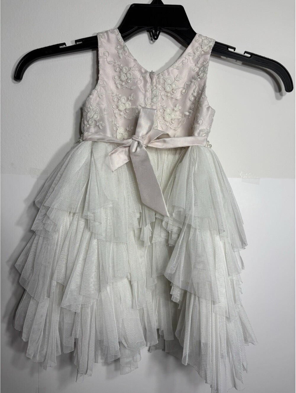 AMERICAN PRINCESS  LACE AND RUFFLE DRESS SIZE 3T - Picture 2 of 4